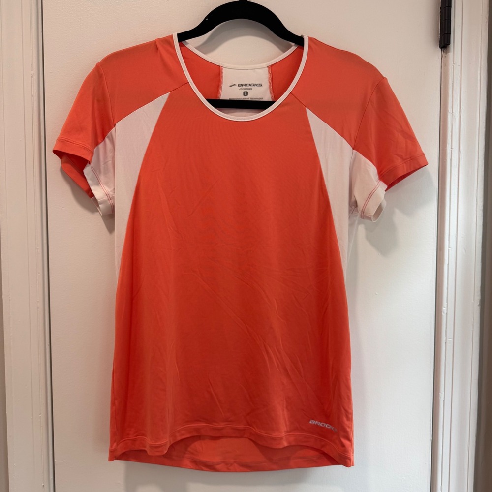 Brooks Women's Running Athletic T-Shirt‎ Short Sleeve Orange White size Large
